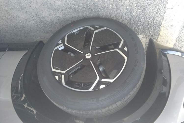 Used  YU7 2025 Ultra-Long Range Rear-Wheel Drive Version
