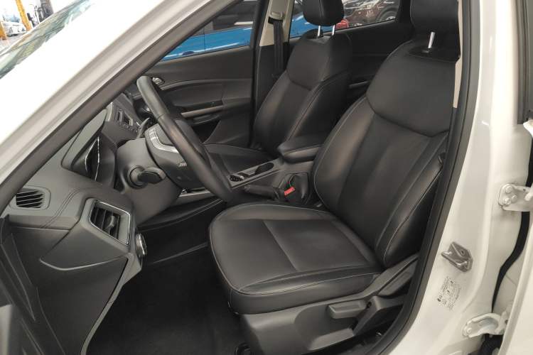 Used Ford Escort 2015 1.5L Automatic Fashion Model