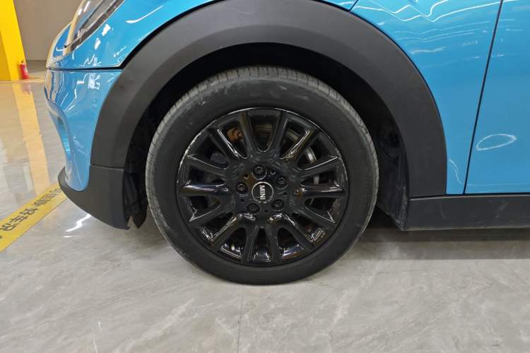 Used  MINI 2015 1.5T COOPER Fun Five-Door Edition
