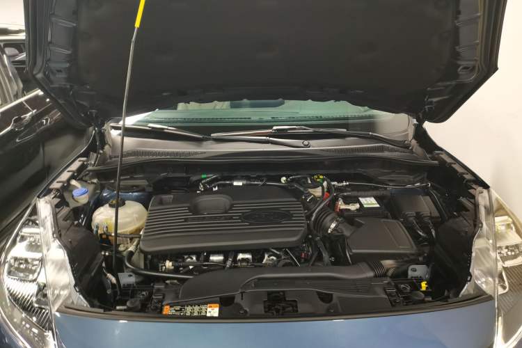 Used Ford Escape 2024 EcoBoost 245 Two-Wheel-Drive Titanium Edition