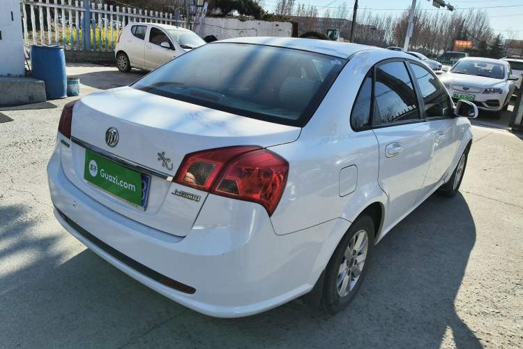 Used Buick Excelle 2015 1.5L Manual Classic Trim