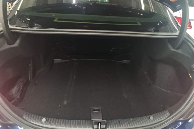 Used Mercedes-Benz C-Class 2017 Facelift C 200 L Sport Edition