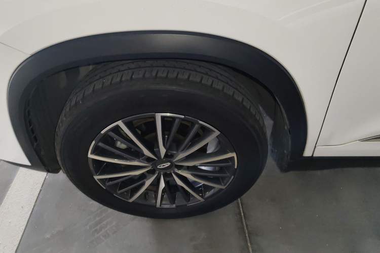 Used Chery Tiggo 8 PLUS 2022 290TGDI DCT Luxury Edition+
