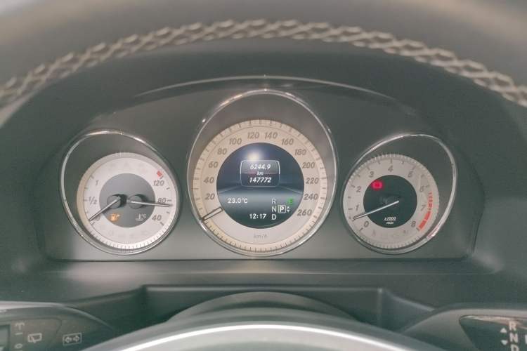 Used Mercedes-Benz GLK-Class 2013 Facelift GLK 300 4MATIC Fashion Edition