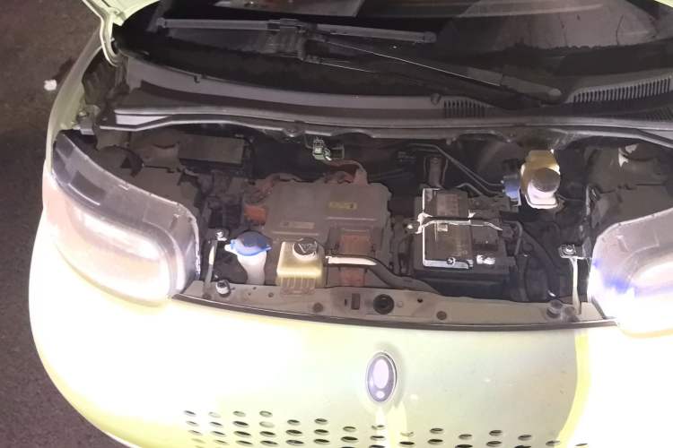 Used ORA White Cat 2022 Upgraded Model 305km Range Luxury Version Lithium-Ion Battery
