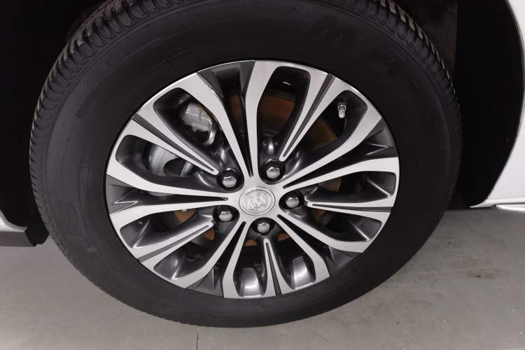 Used Buick GL8 2023 Land Business Class Smart Deluxe Model