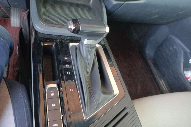 Used Baojun RM-5 2019 1.5T CVT 24-Hour Online Luxury Version 6 Seats
