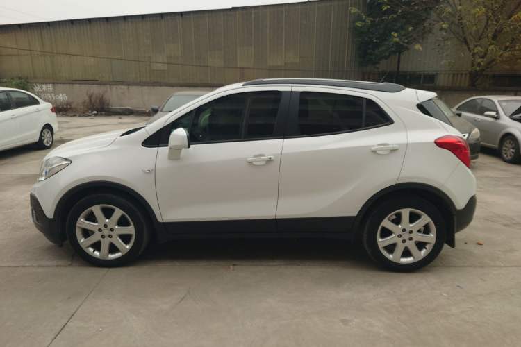 Used Buick Encore 2015 1.4T Automatic Two-Wheel Drive Urban Elite Version
