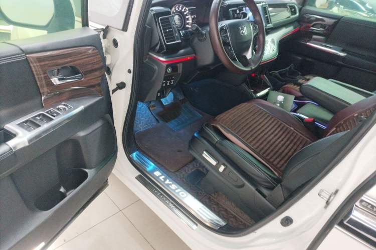 Used Honda Elysion 2016 2.4L Comfort Edition
