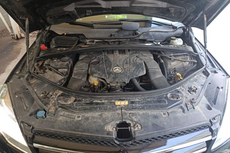 Used Mercedes-Benz R-Class 2014 R 320 4MATIC Business Model