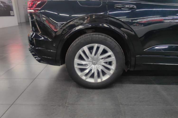 Used Volkswagen Touareg 2020 2.0 TSI RuiShang Edition China VI Standard
