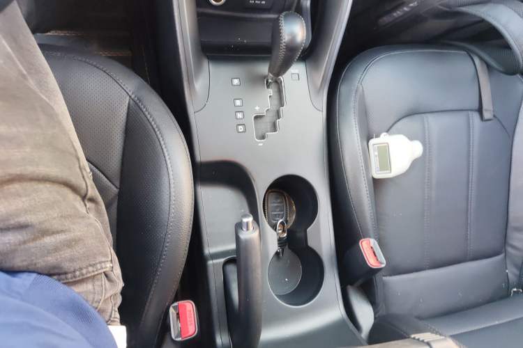 Used Hyundai ix35 2013 2.0L Automatic Two-Wheel Drive Smart GLS China IV Standard
