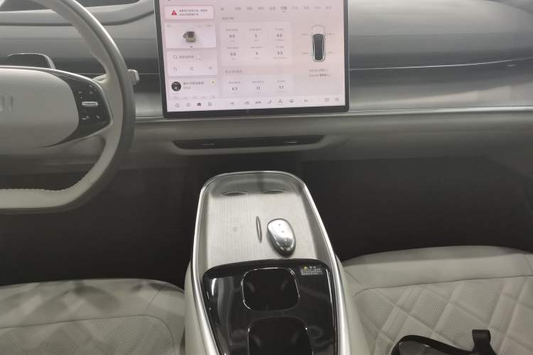 Used  A07 2023 Range-Extended 200 Max