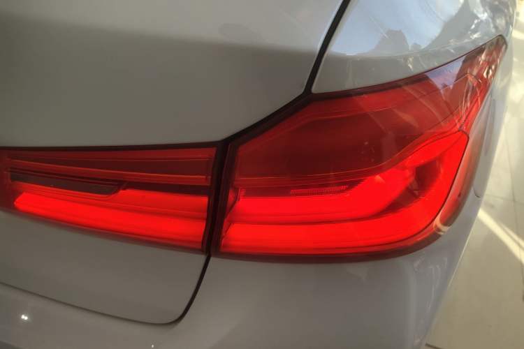 Used BMW 5 Series 2018 525Li Luxury Package