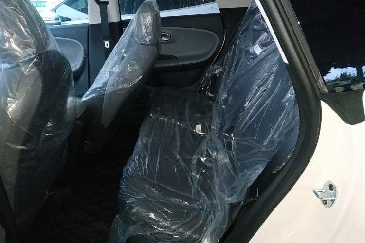 Used Dongfeng NAMMI 01 
