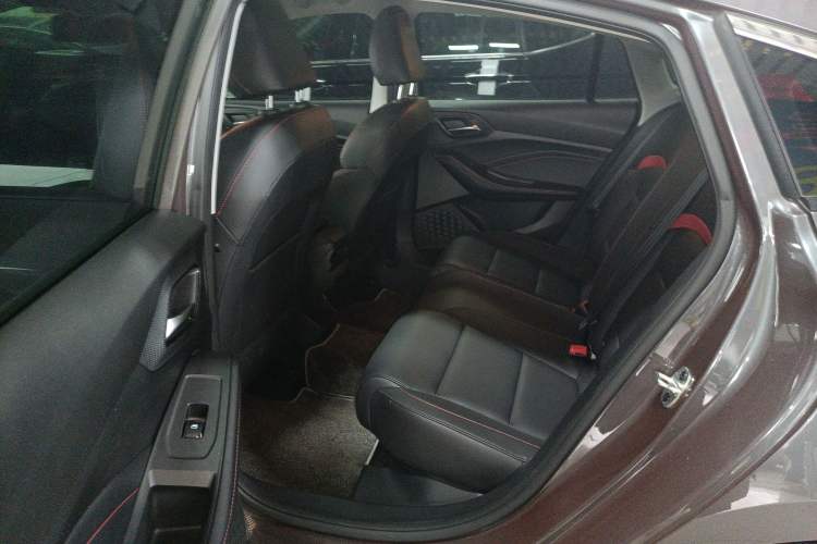 Used MG 5 2023 180 DVVT CVT Fashion Edition
