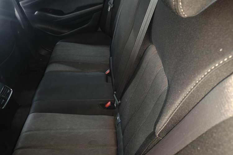 Used Mazda Atenza 2020 2.0L Blue Sky Fashion Edition
