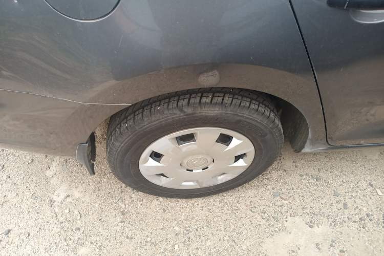 Used Skoda Rapid 2016 1.6L Manual Front-Wheel-Drive Version
