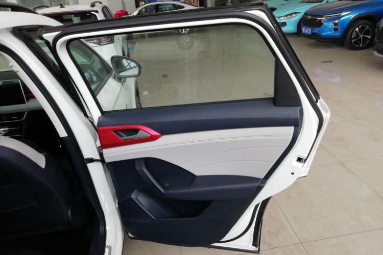 Used Volkswagen Tharu 2023 300TSI Two-Wheel-Drive Moon Luxury Edition
