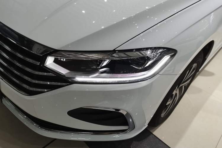 Used Volkswagen Lavida 2024 1.5L Automatic 5 Million Edition
