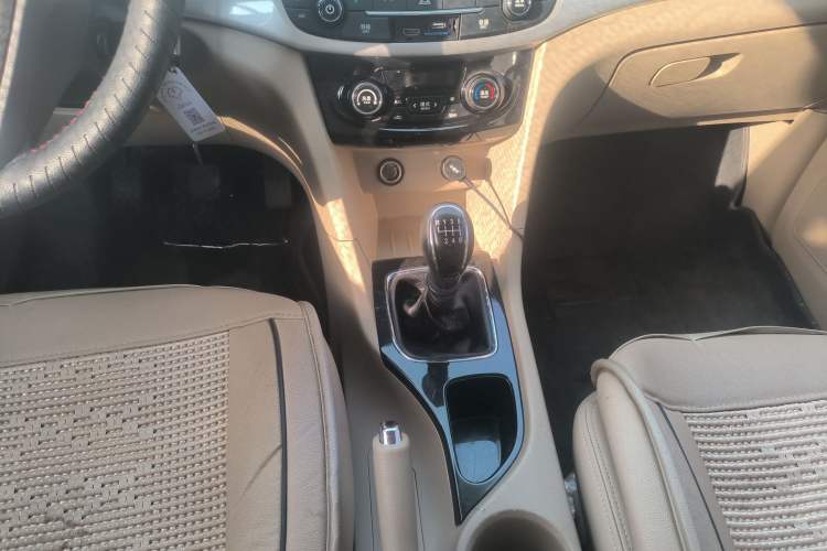 Used Baojun 730 2016 1.5T Manual Luxury Edition 7 Seats