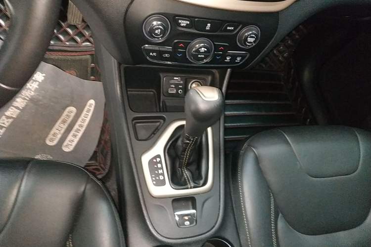 Used  Cherokee 2016 2.0L Superior Edition
