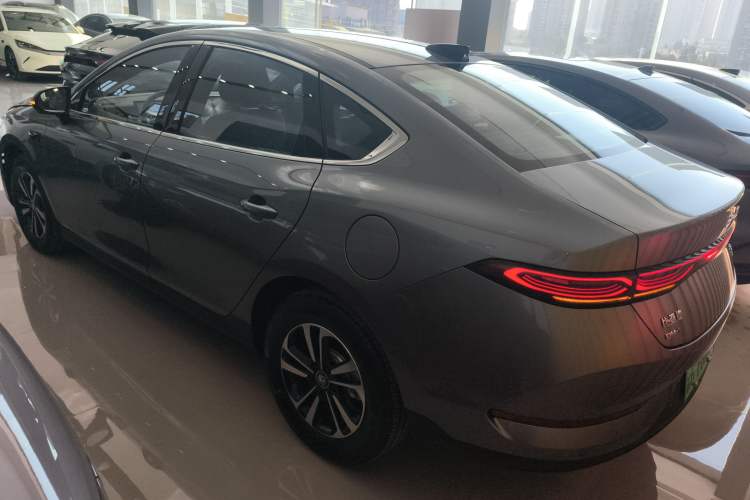 Used BYD Qin PLUS 2025 DM-i Smart Drive 120KM Superior Model