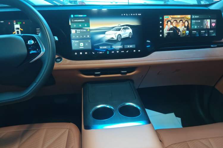 Used Changan CS75 PLUS 2025 4th Generation 1.5T New Blue Whale Smart Luxury Edition
