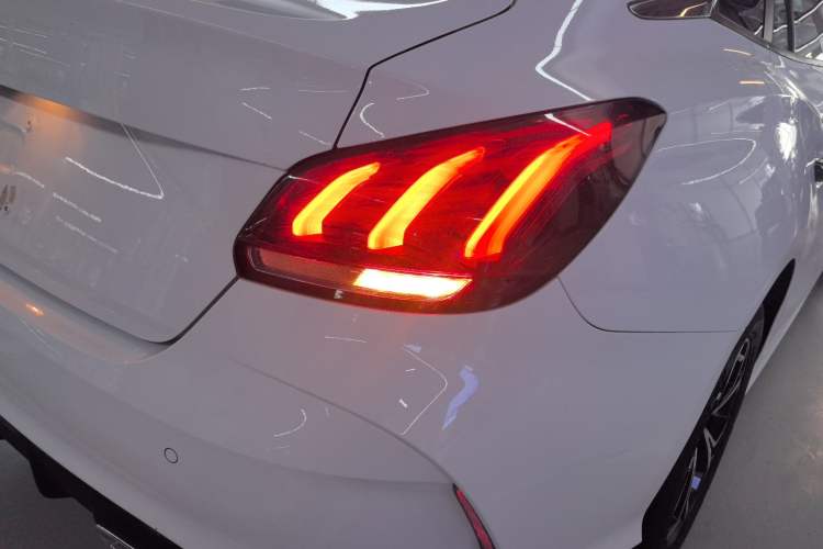 Used MG 5 2021 180 DVVT CVT Youth Luxury Edition