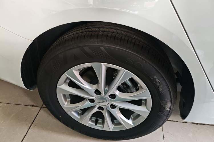 Used Roewe i5 2023 1.5L CVT Luxury Edition