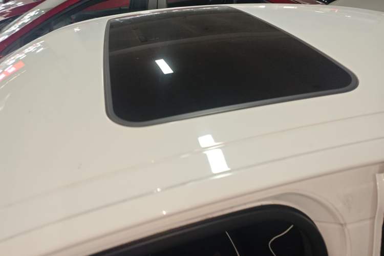 Used Peugeot 301 2014 1.6L Manual Luxury Edition