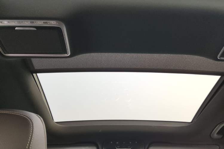 Used Mercedes-Benz GLC 2019 GLC 260 L 4MATIC Luxury Model