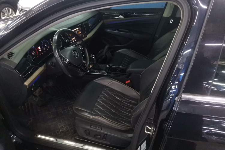 Used Volkswagen Passat 2019 330TSI Luxury Edition China V Standard
