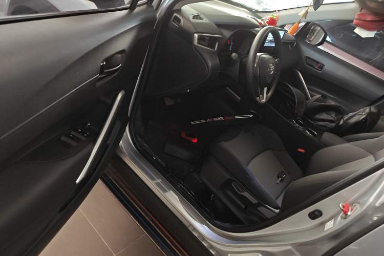 Used Toyota FRONTLANDER 2023 2.0L CVT Elite Edition
