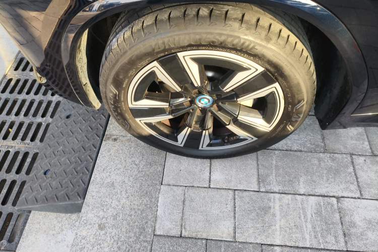 Used BMW iX3 2023 Leading Model