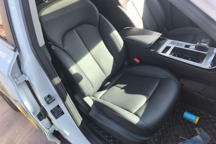 Used Roewe RX5 2022 330TGI Automatic National Style Edition
