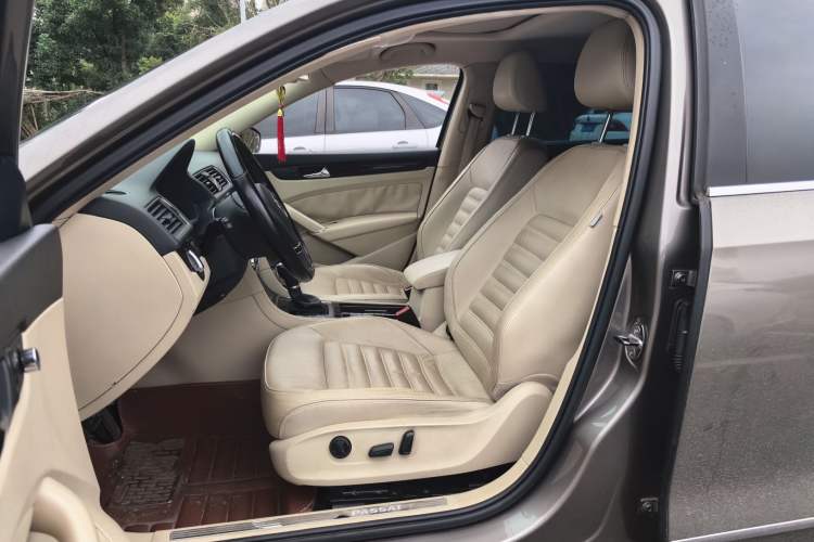 Used Volkswagen Passat 2014 1.8TSI DSG Prestige Edition
