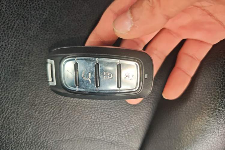 Used Hyundai ix25 2016 1.6T Dual-Clutch Two-Wheel Drive Smart GLS Model
