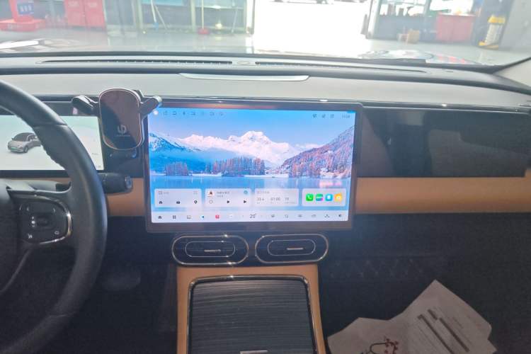 Used Leapmotor C11 2024 All-Electric 580 Luxury Edition
