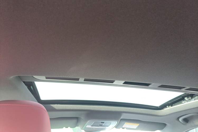 Used MG 5 2021 Revised Version 180 DVVT CVT Youth Luxury Edition
