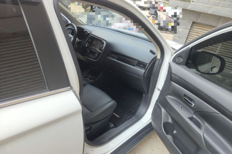 Used Mitsubishi Outlander 2016 2.4L 4x4 Elite Edition 5 Seats