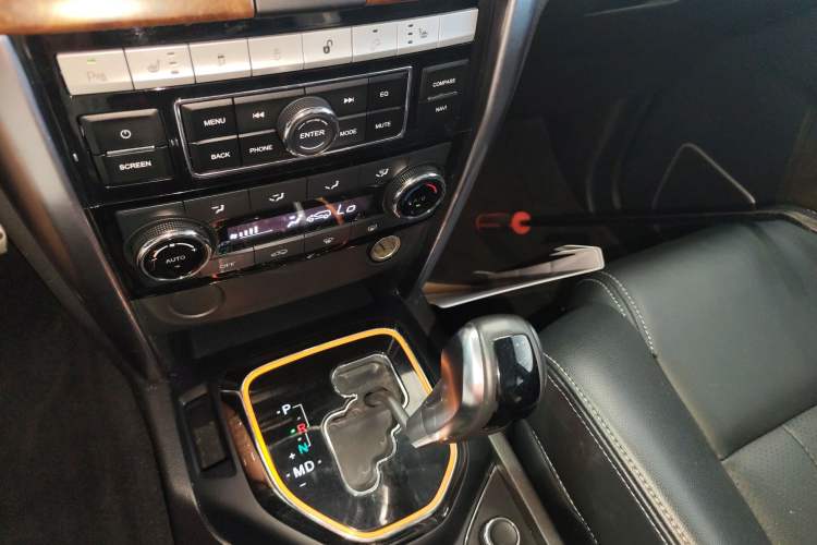 Used Beijing Auto BJ80 2016 2.3T Automatic Prestige Edition
