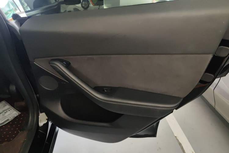 Used Tesla Model Y 2022 Rear-Wheel-Drive Version
