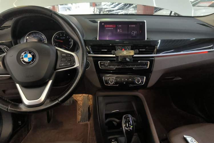 Used BMW X1 2020 sDrive20Li Fashion Model
