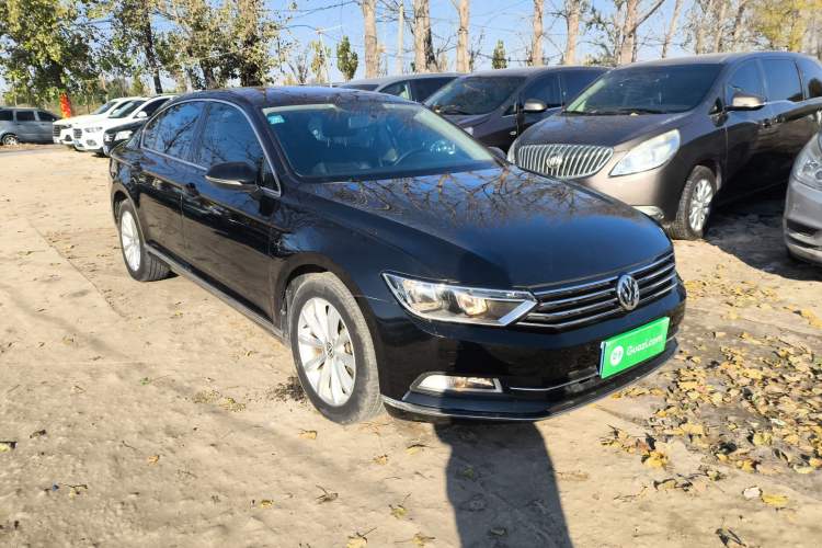 Used Volkswagen Magotan 2017 330TSI DSG Leading Model
