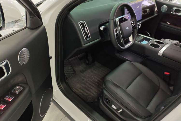 Used Li Auto L6 2024 PRO Model
