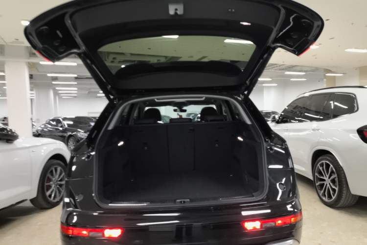 Used Audi Q5L 2022 40T Luxury Dynamic Model