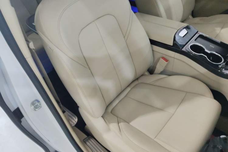 Used Buick GL8 2023 ES Lu Zun Deluxe Model