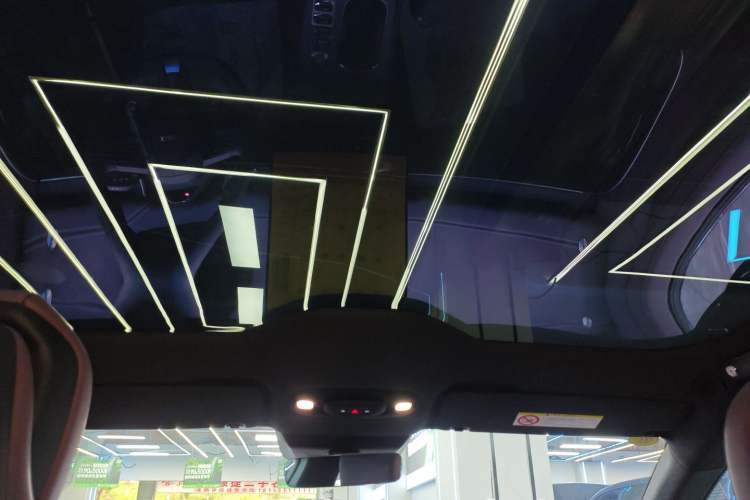 Used  SU7 2024 Rear-Drive Ultra-Long Range Advanced Pro-Level Intelligent Driving Version
