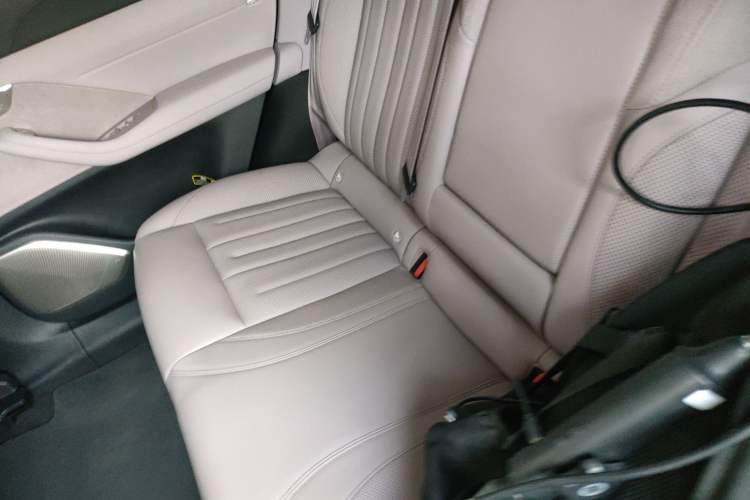 Used ONVO L60 2024 60 kWh Rear-Drive Version
